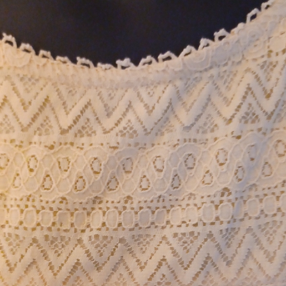 NWT Lucky Brand Cream Sleeveless Blouse with Lace - Picture 5 of 9